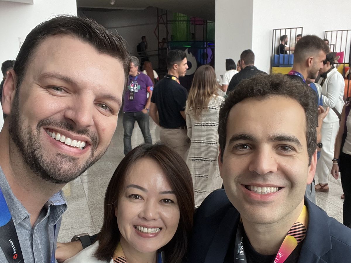 Dr. Luiz e Dra. Daniela em um evento da Creator Economy